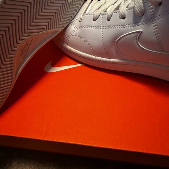 Nike (white leather hightop) size 8.5 new - Picture 5 of 6